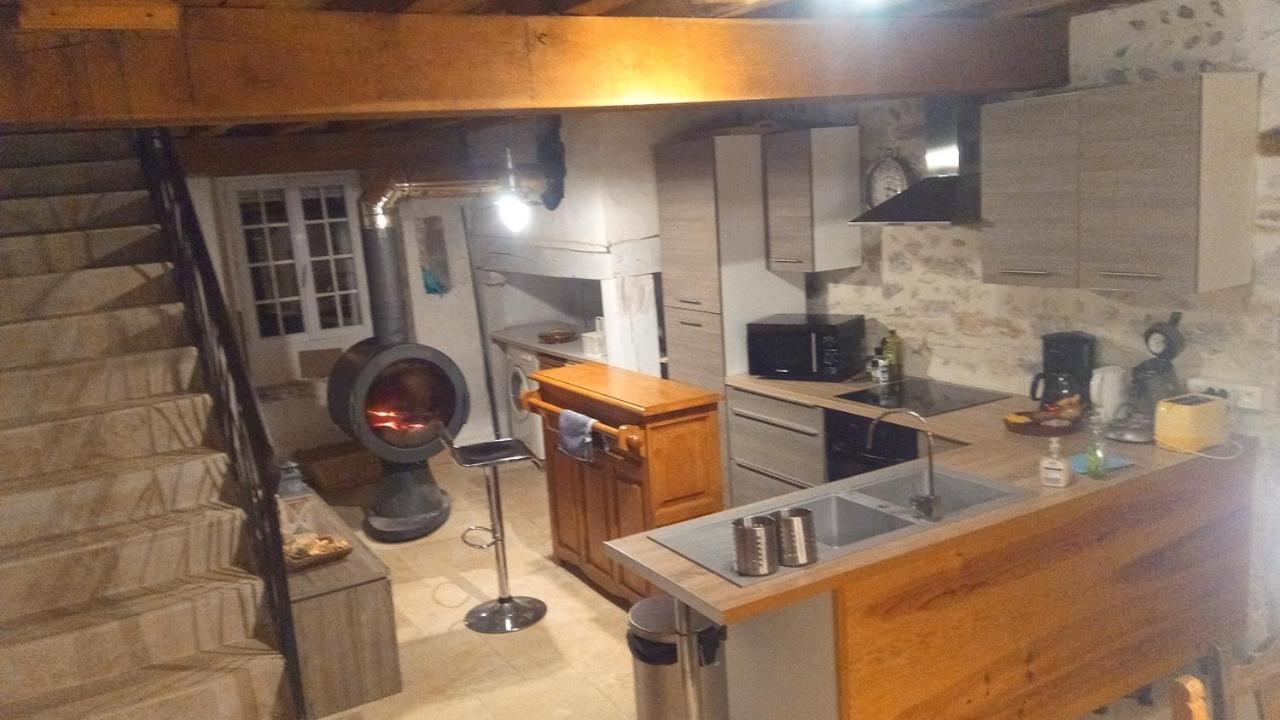 Gite De 6 A 14 Pers Avec Piscine-Jacuzzi- Salle Des Fetes Bastanes エクステリア 写真